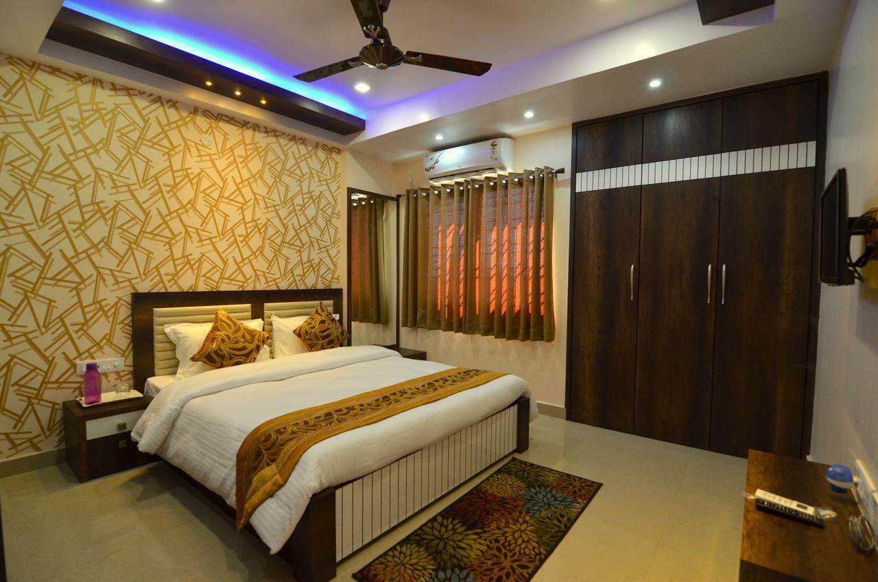 Tulip Residency Hotel Dibrugarh Bagian luar foto